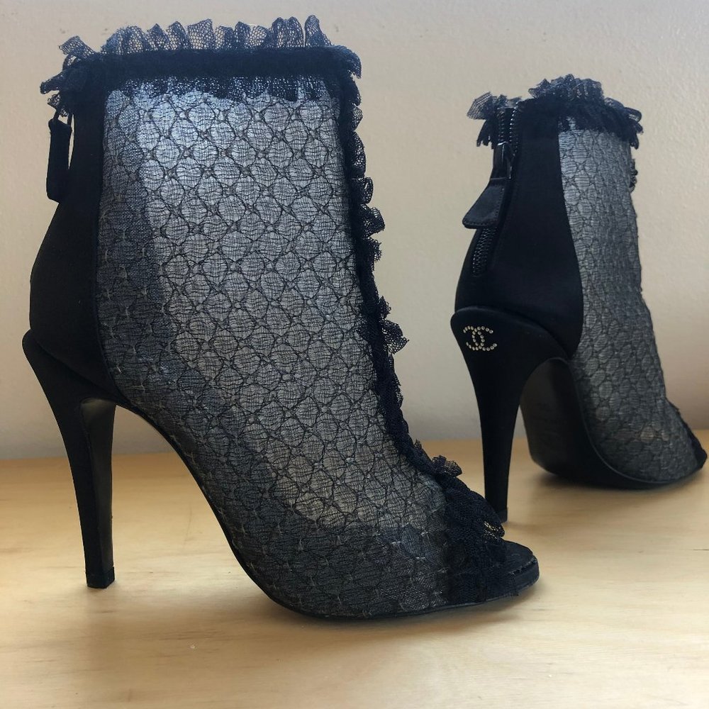 NEW CHANEL Lace Peep Toe Booties Size 35